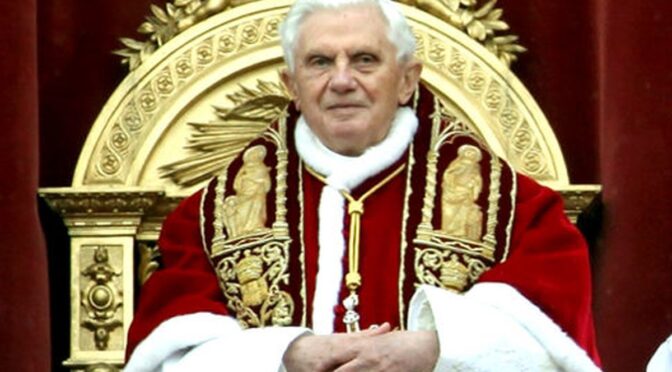 Movement to Restore Pope Benedict XVI launches on Twitter