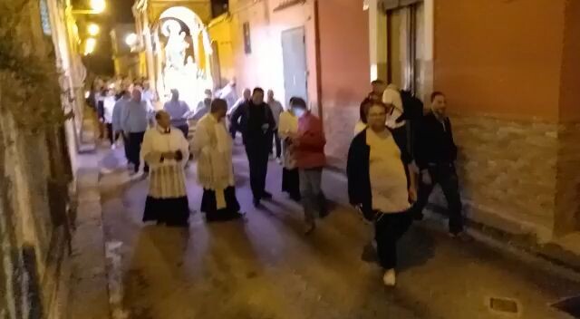 How Sicilians at Acireale celebrate the feast of Our Lady of Purgatory